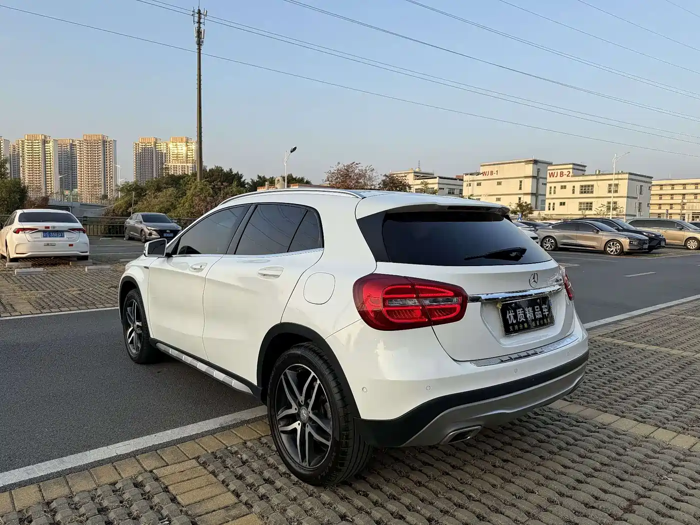 Mercedes-Benz GLA 2017 GLA 220 4MATIC Fashion фото 6