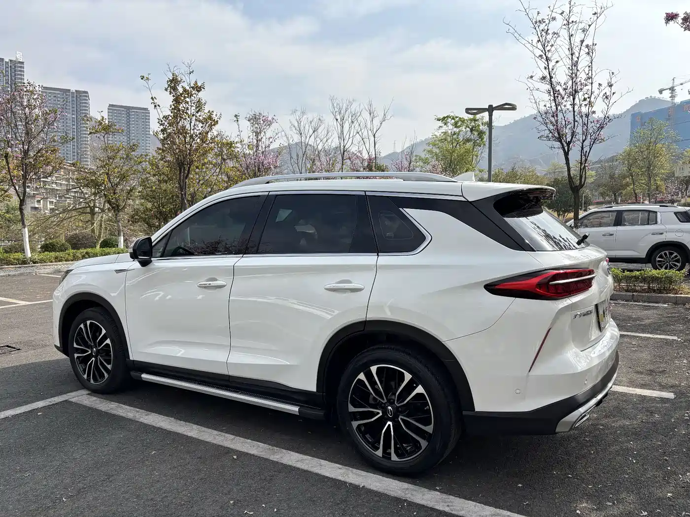 GAC Trumpchi Trumpchi GS4 PLUS 2023 390T Auto Nebula Edition фото 4