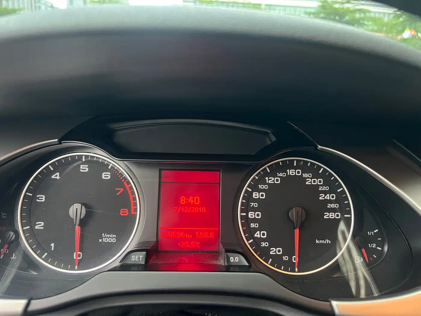 Audi A4L 2010 2.0 TFSI Comfort фото 15