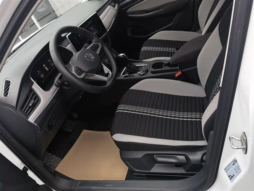 Volkswagen Bora 2024 200TSI DSG Smooth Ride Edition фото 9