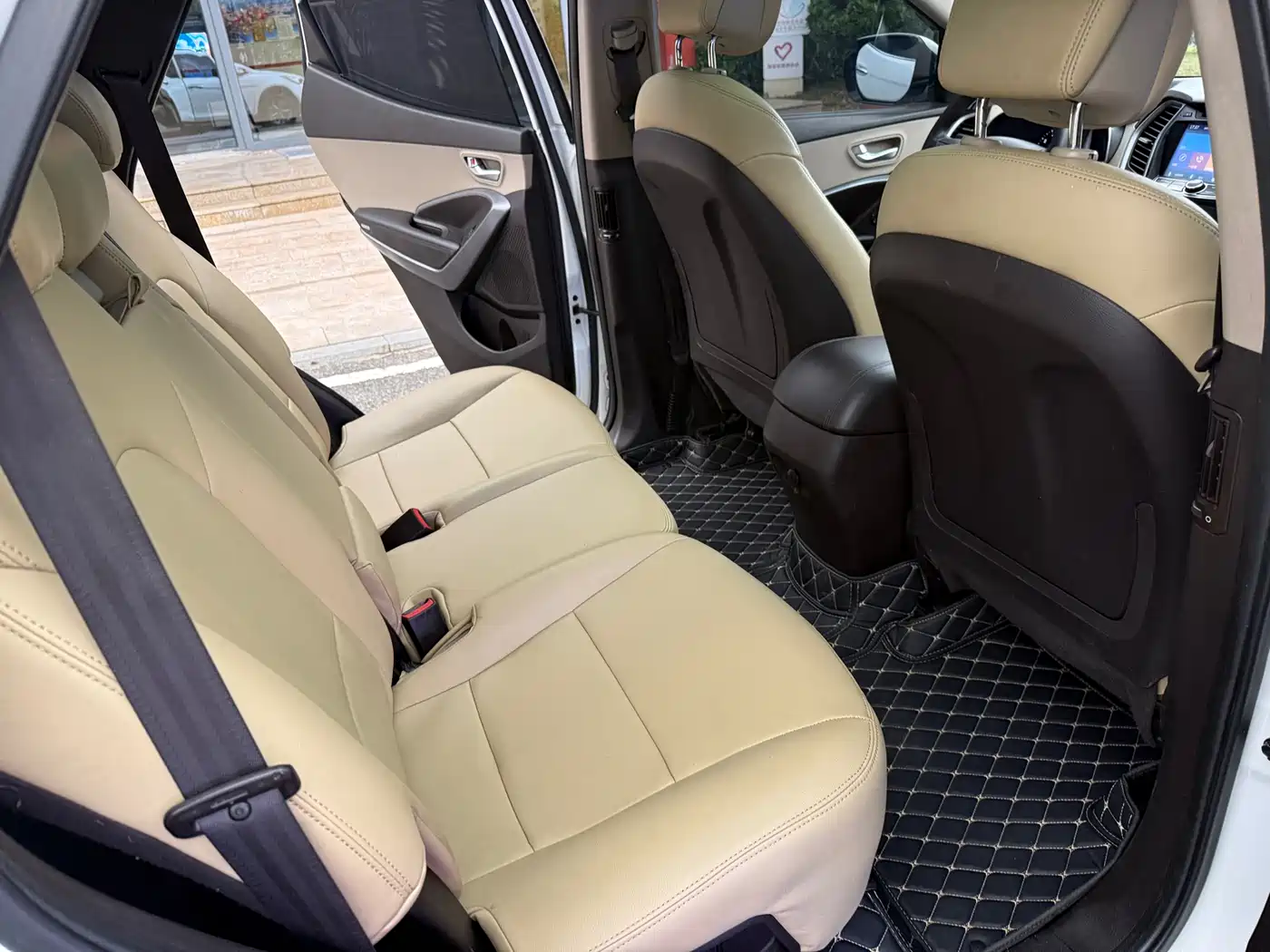 Hyundai Santa Fe 2013 Model 2.4L Automatic 2WD Smart фото 15
