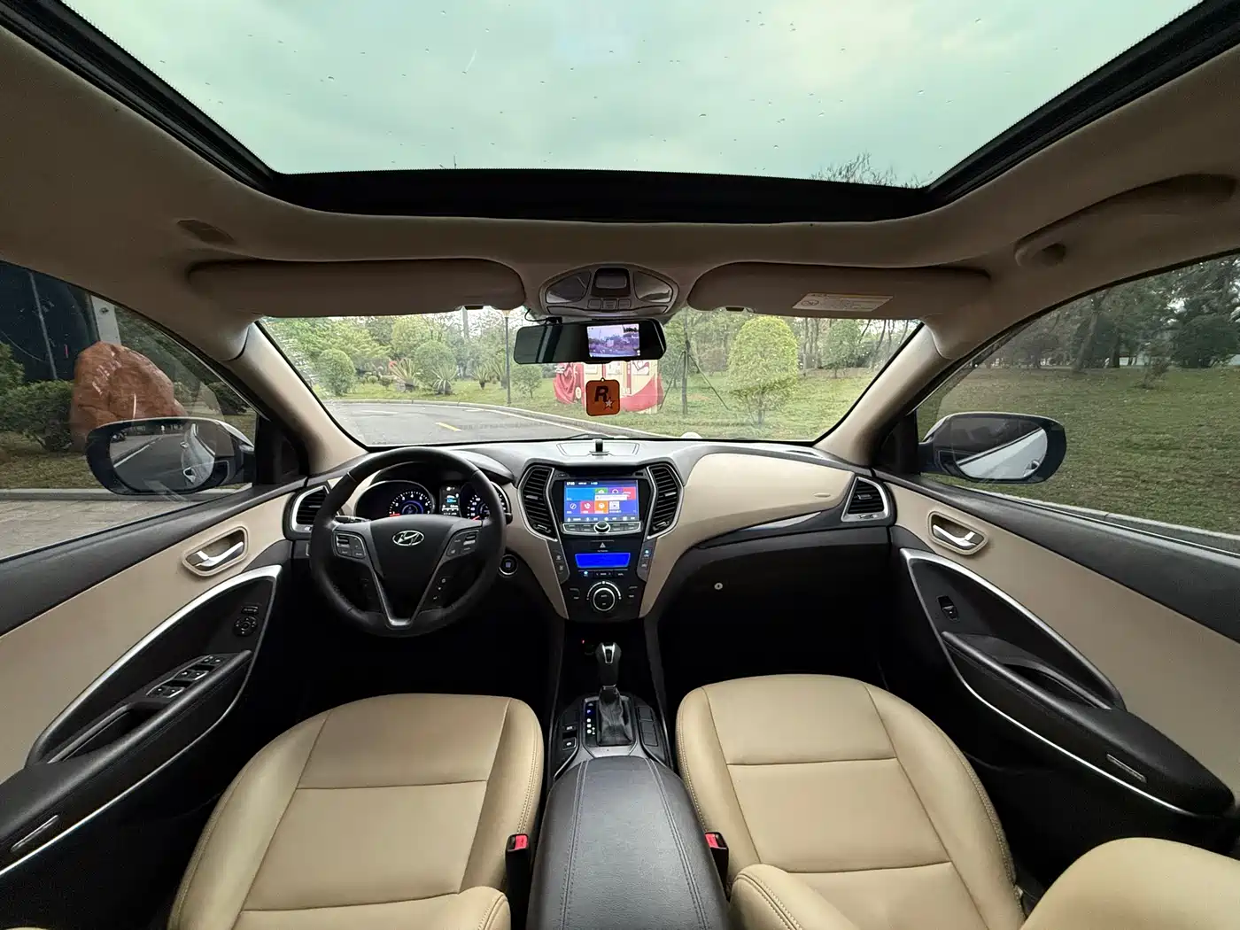 Hyundai Santa Fe 2013 Model 2.4L Automatic 2WD Smart фото 20
