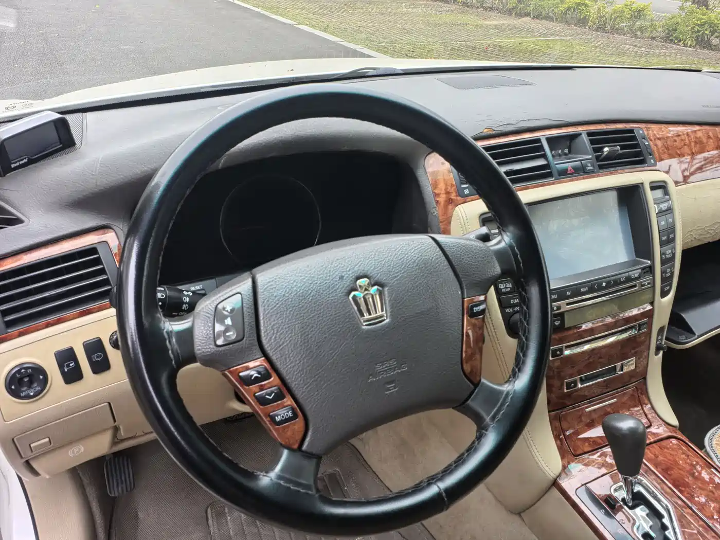 Toyota Crown 2007 2.5L Royal Leather Edition фото 8