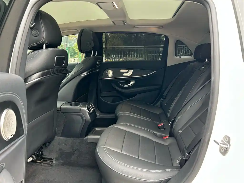 Mercedes-Benz E-Class 2019 E 300 L Sport Luxury фото 10