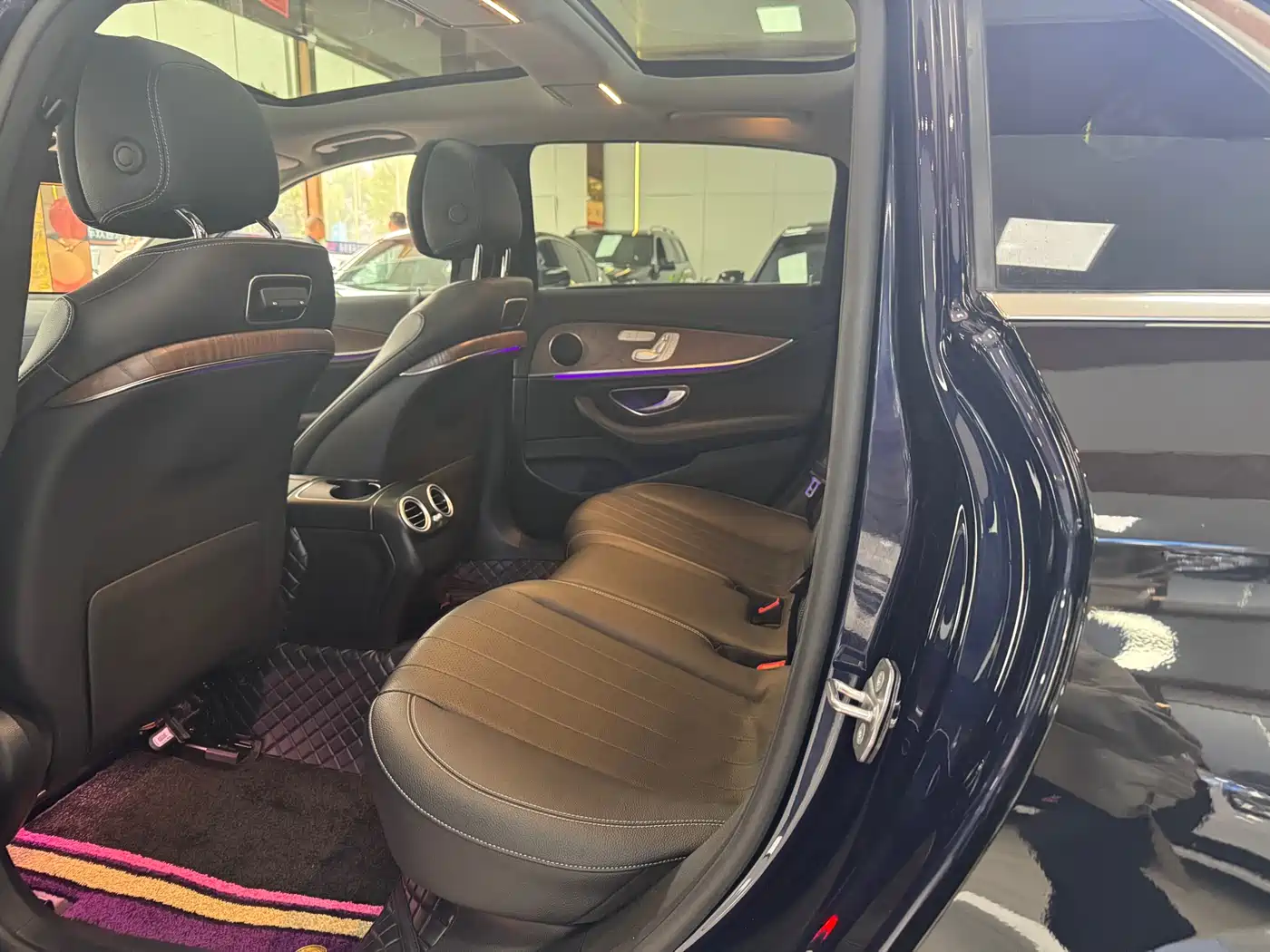 Mercedes-Benz E-Class 2019 E 300 L Fashion фото 6