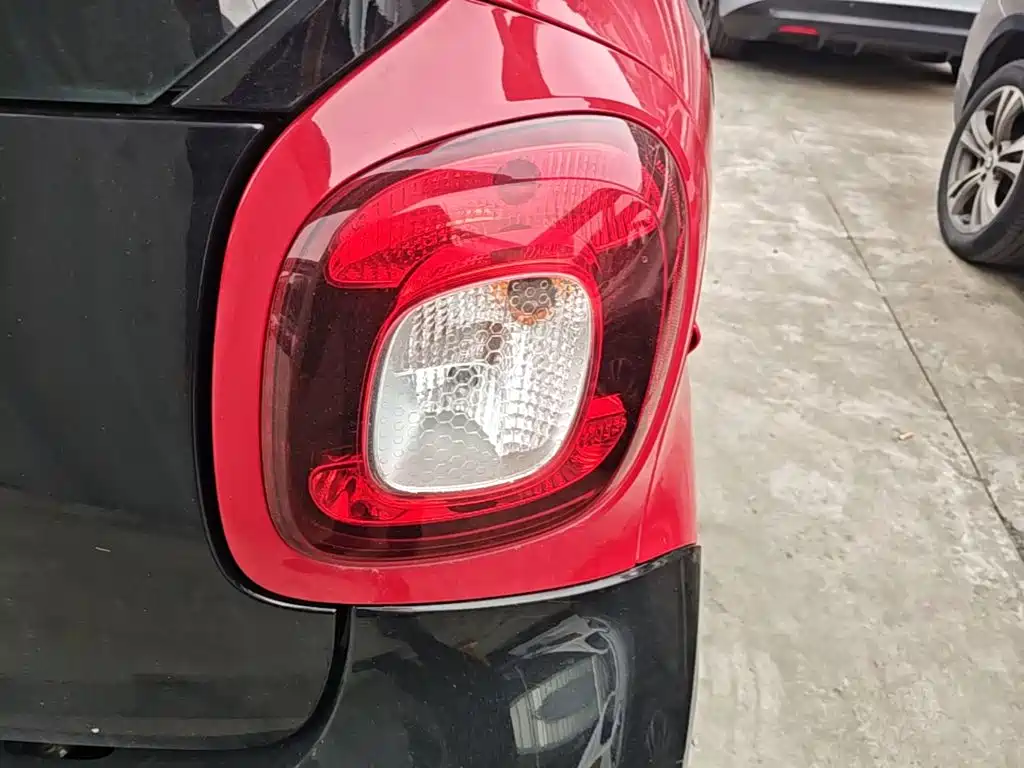 Photo 8 - smart fortwo