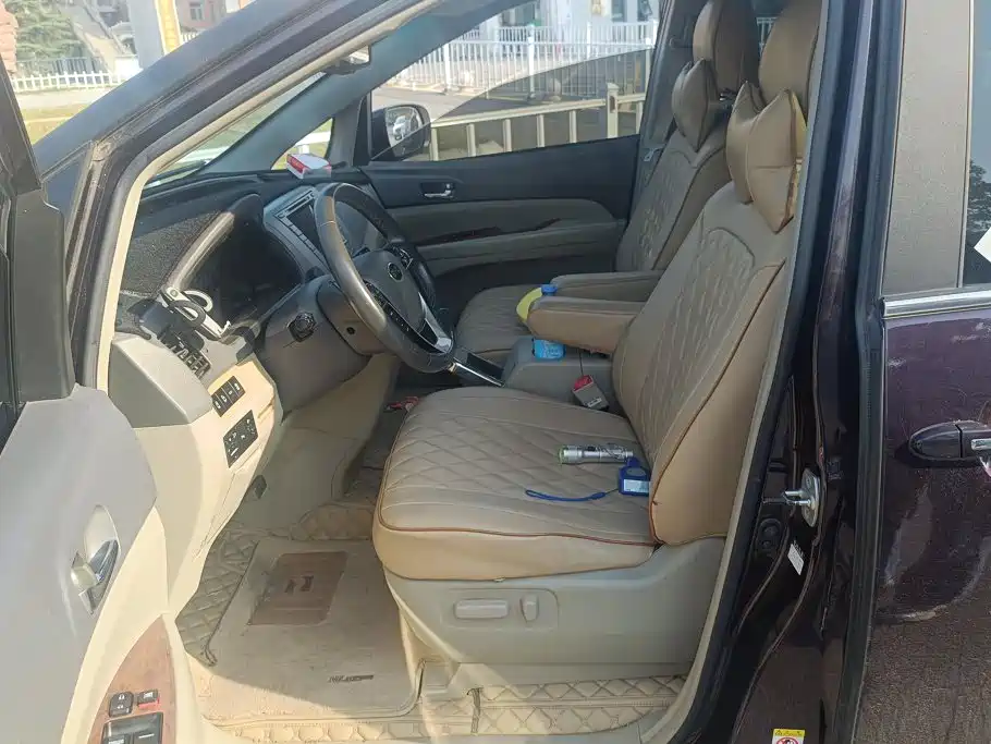 BYD M6 2017 2015 2.4L Automatic Luxury