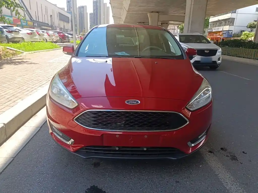 Фото 3 - Ford Focus