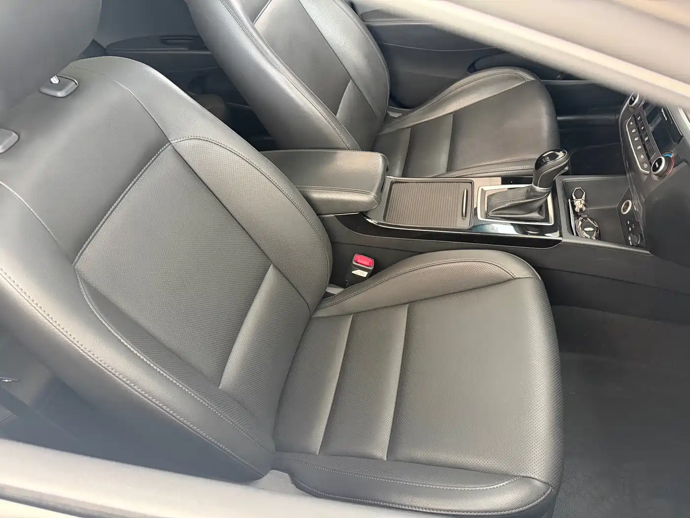 HYUNDAI NAME PICTURE