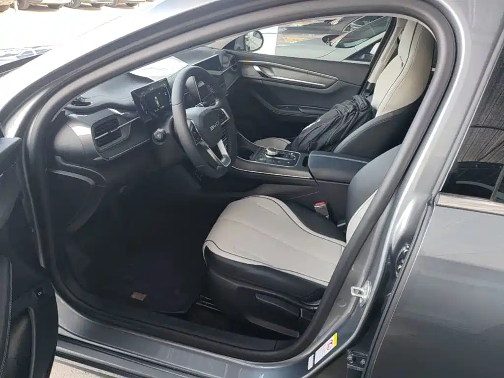 BYD Destroyer 05 2025 2024 Glory Edition DM-i 55KM Luxury
