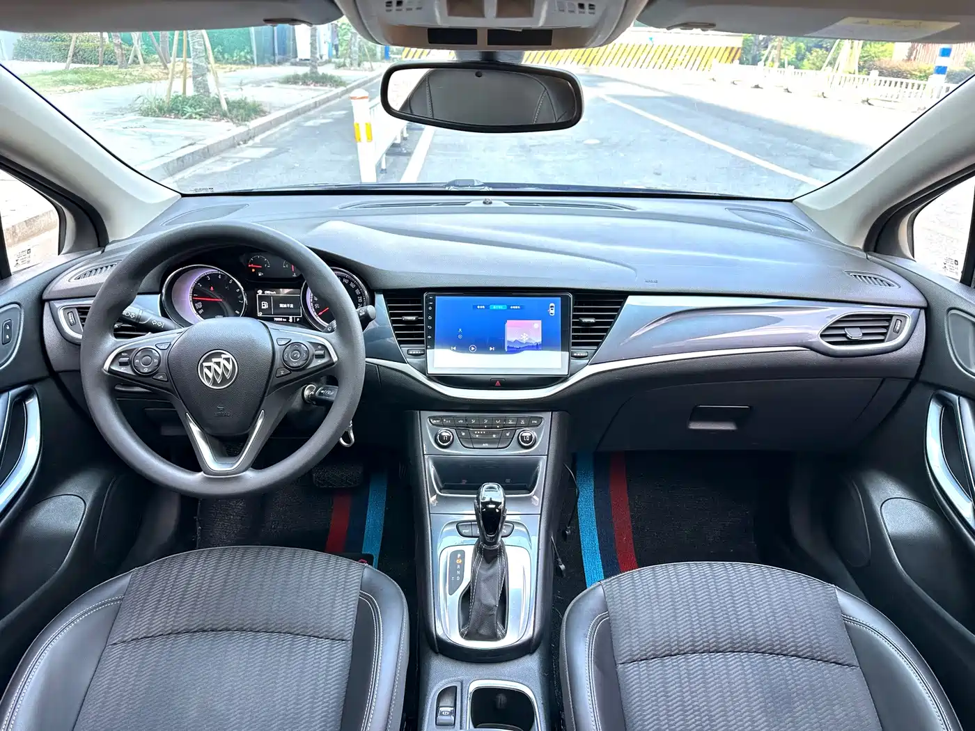 Фото 6 - Buick Verano