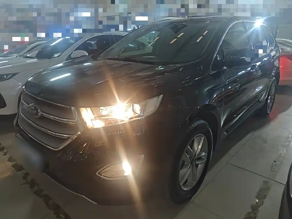 Фото 1 - Ford Edge