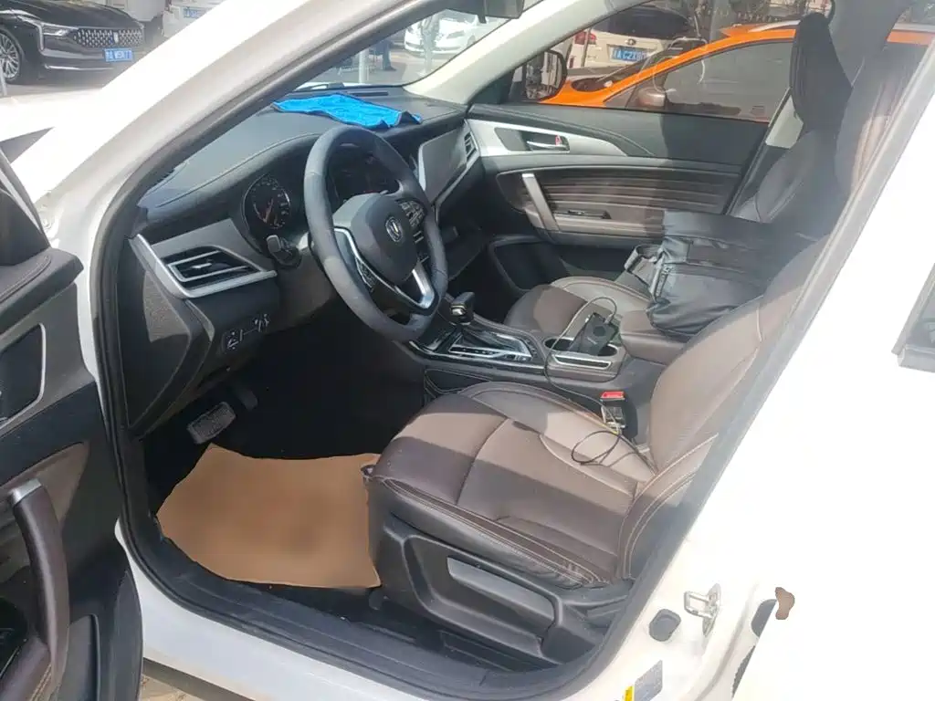 Changan CS35 PLUS 2019 2018 1.6L Automatic Smooth Connect China V
