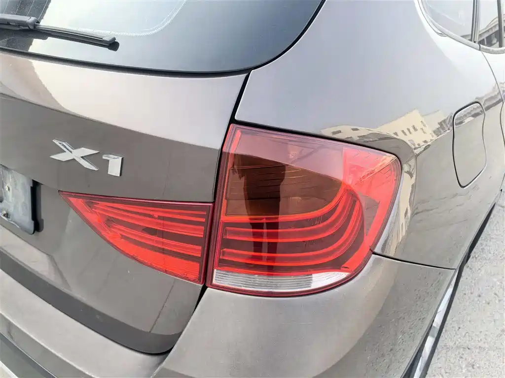 BMW X1 2013 sDrive18i Fashion фото 7