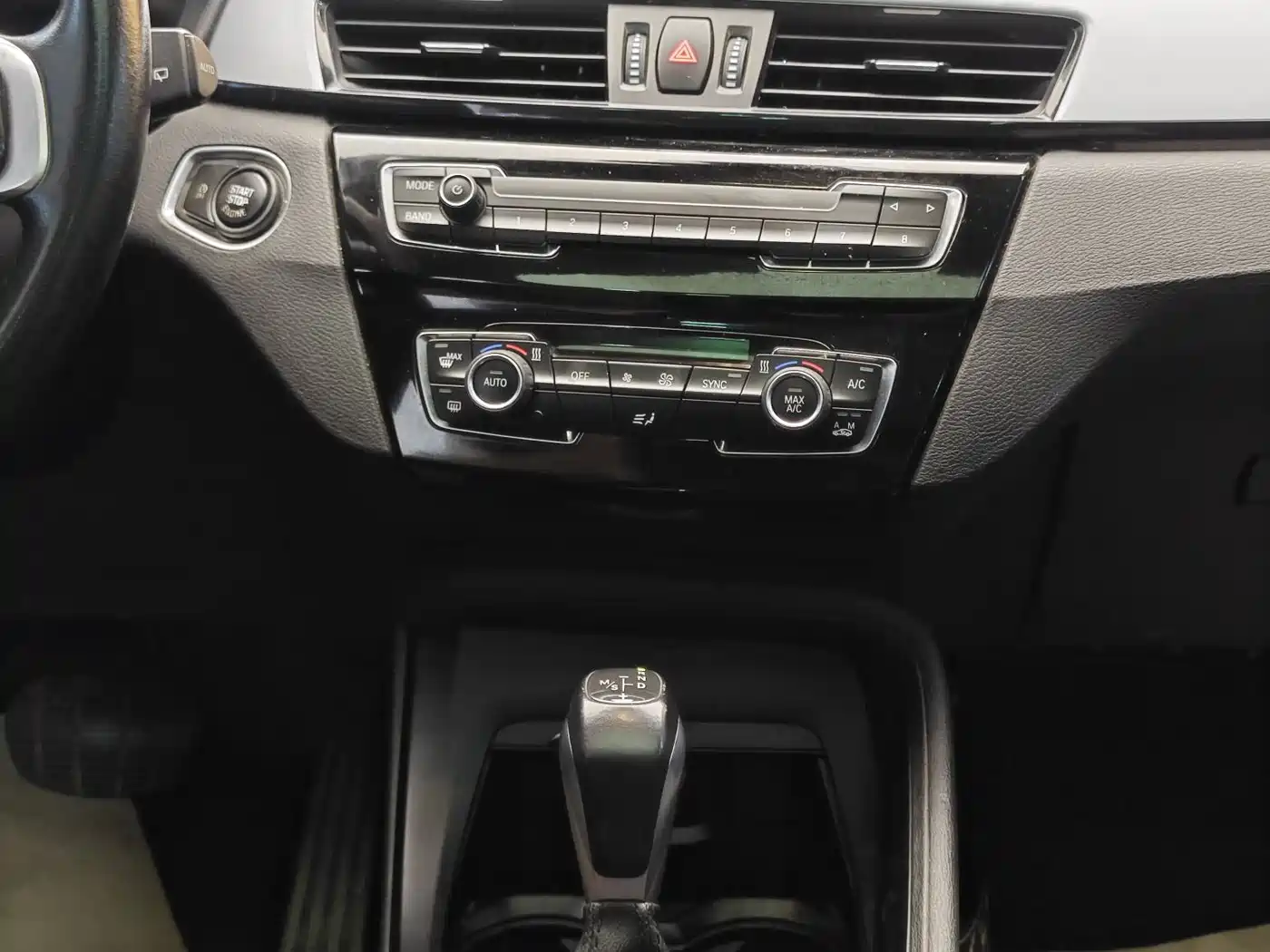 BMW X1 2019 sDrive20Li Leading Model фото 19