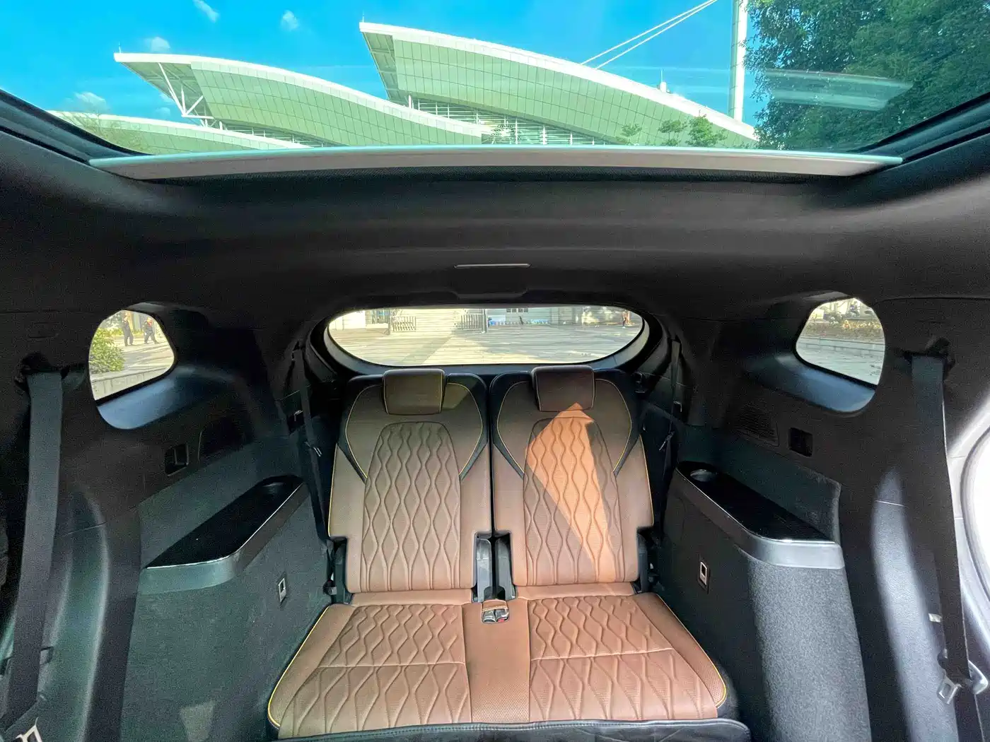 BYD Tang New Energy 2021 DM-i 112KM Honor фото 13