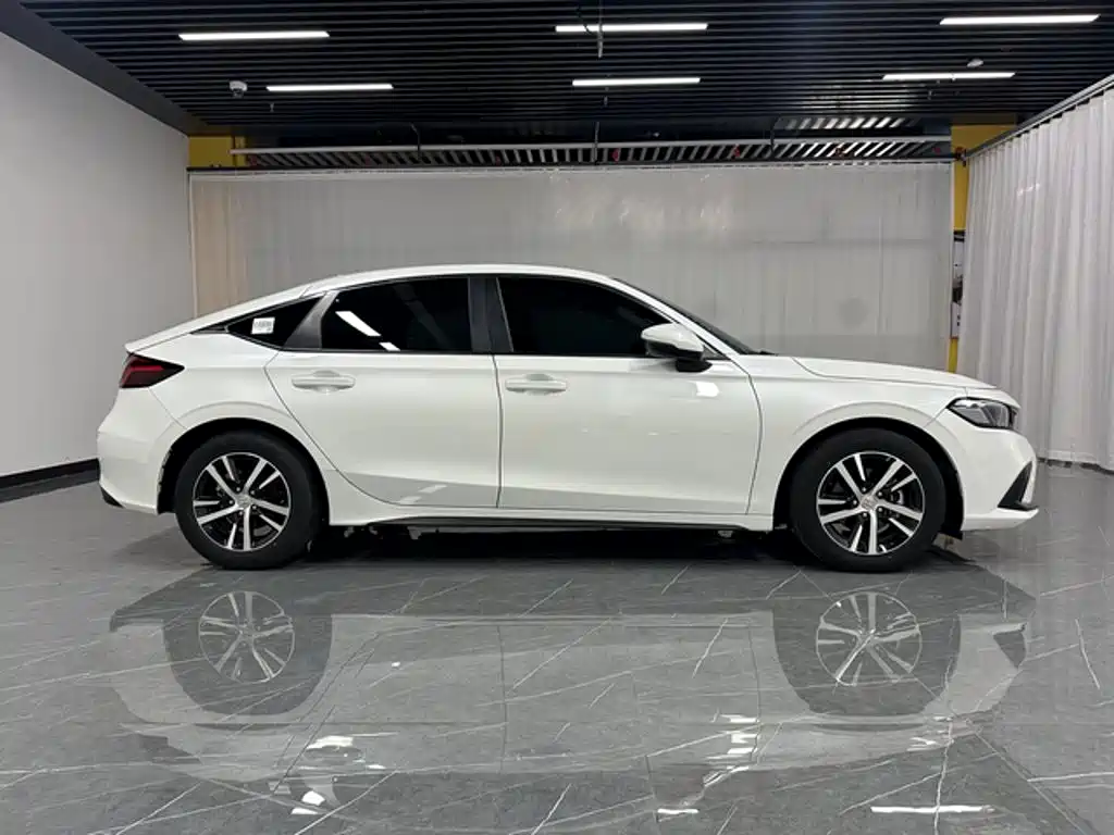 Фото 7 - Honda Civic
