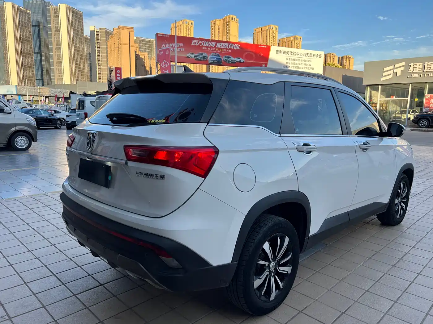 Baojun 530 2018 2019 1.5T CVT Premium Edition China VI