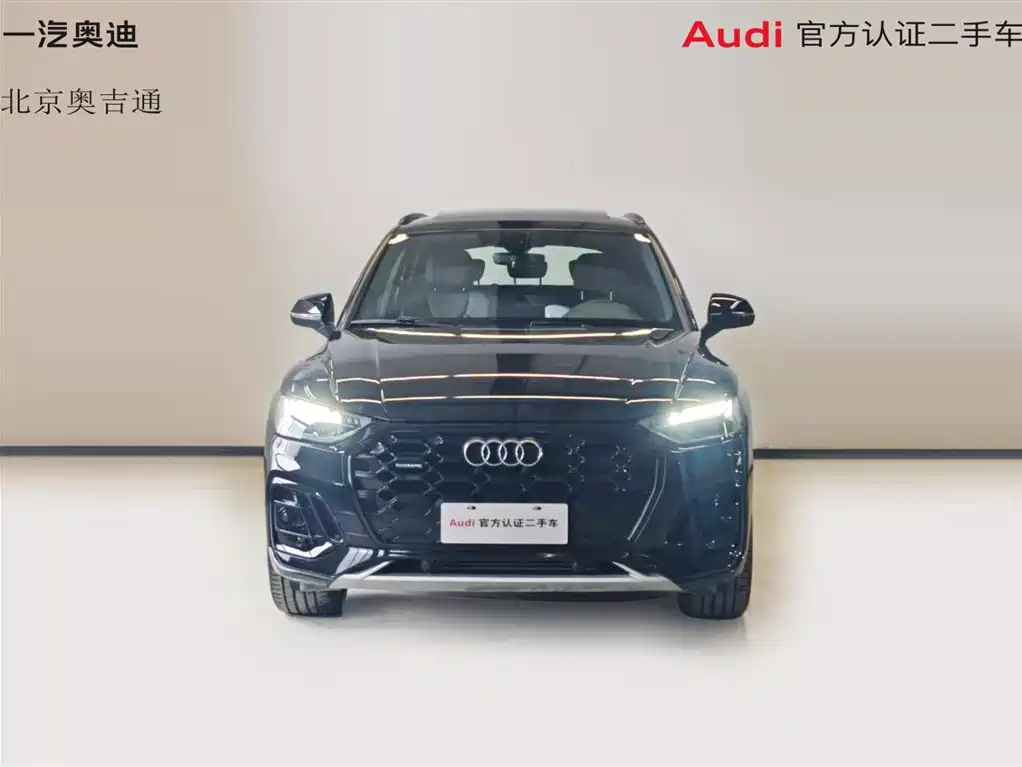 Audi Q5L 2023 40T Luxury Dynamic фото 6