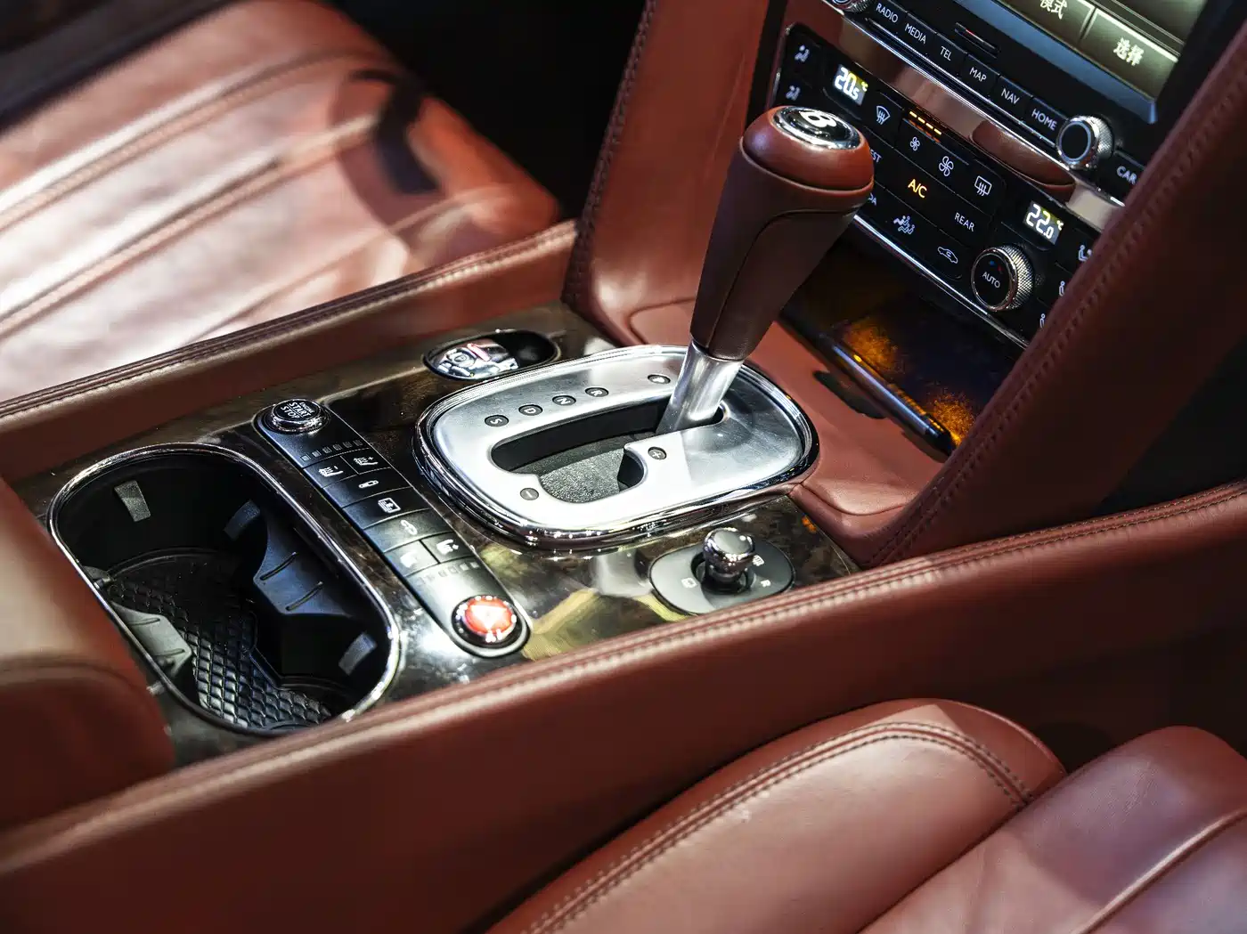 Bentley Flying Spur 2014 4.0T V8 Prestige Edition фото 17