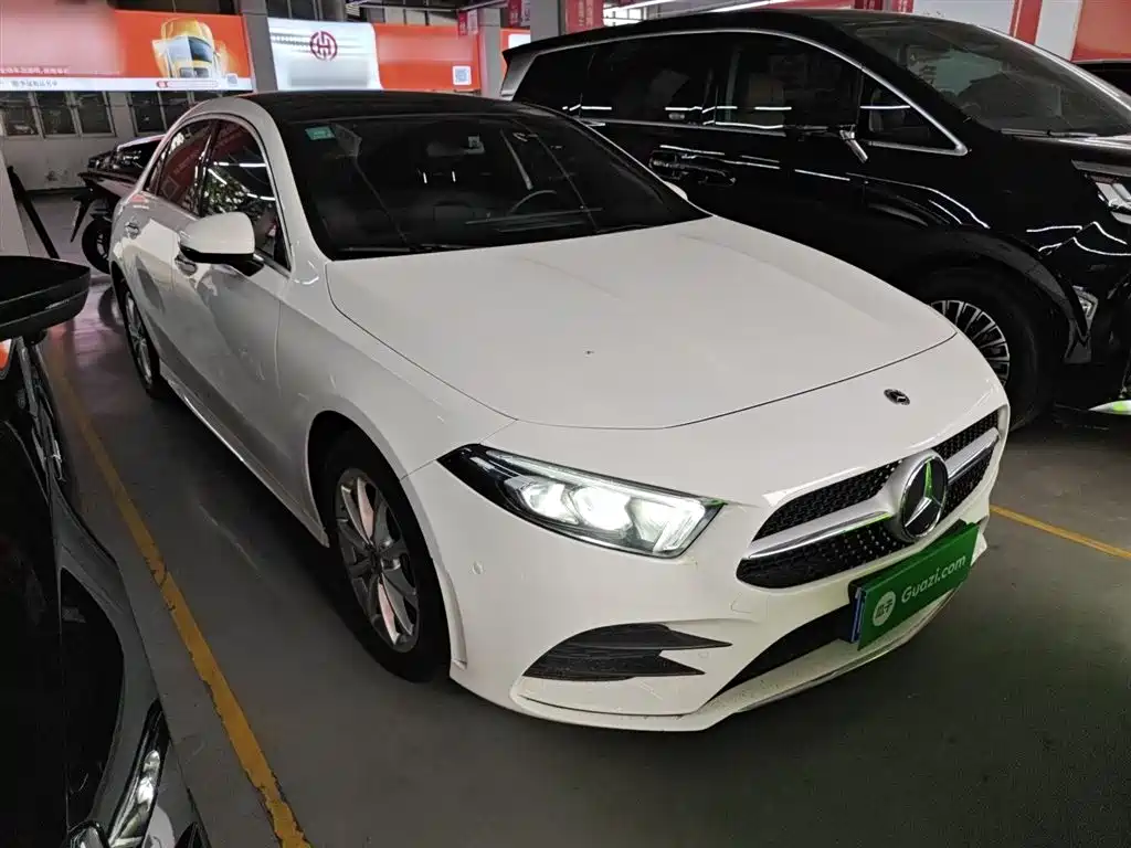 Mercedes-Benz A-Class 2022 Facelift A 200 L Sport Sedan Dynamic фото 4