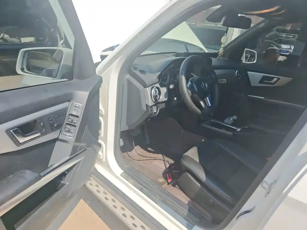 Photo 16 - Mercedes-Benz GLK-Class