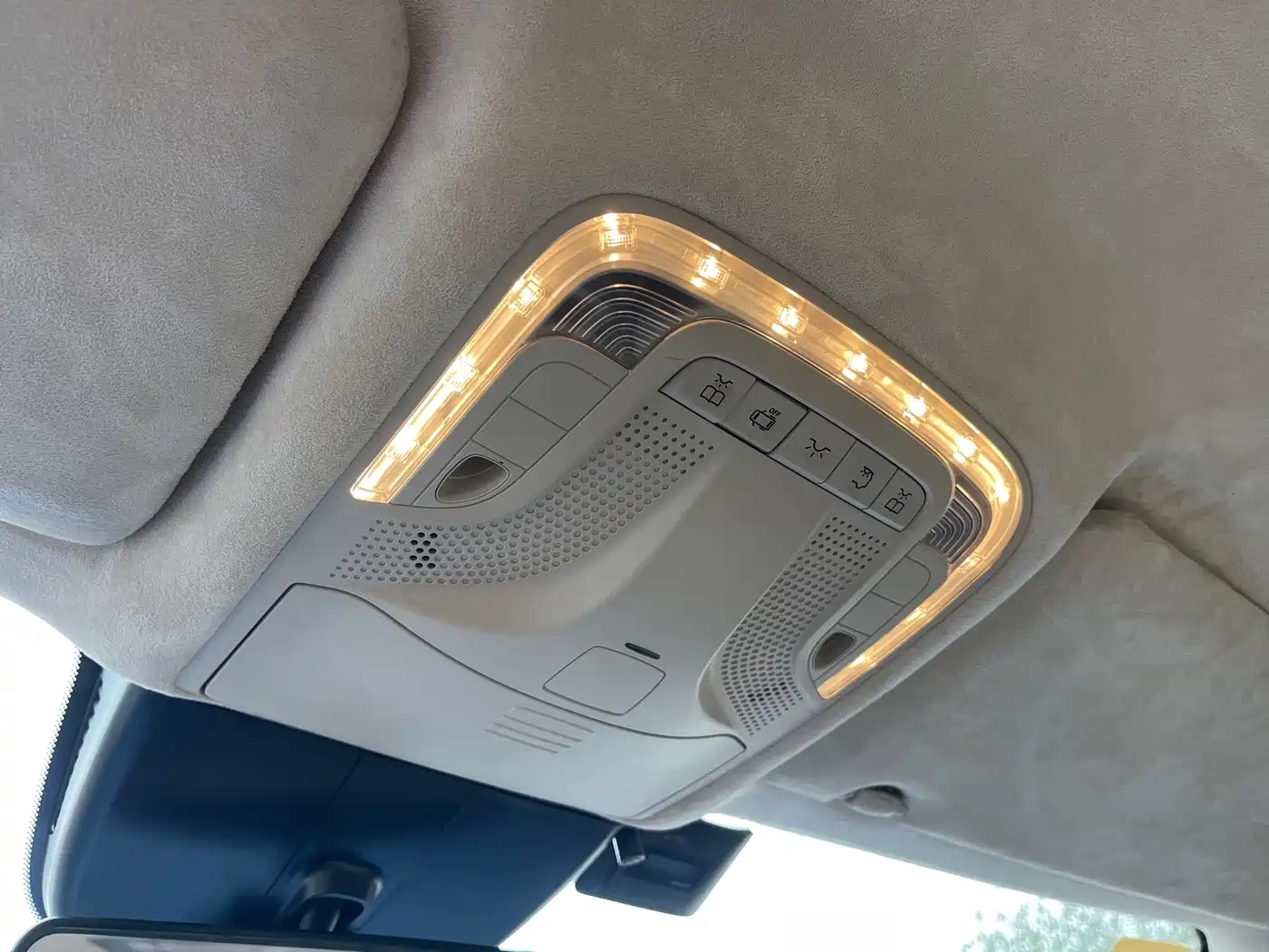 Mercedes-Benz Vito 2020 2.0T Elite Edition (7-seater) фото 14