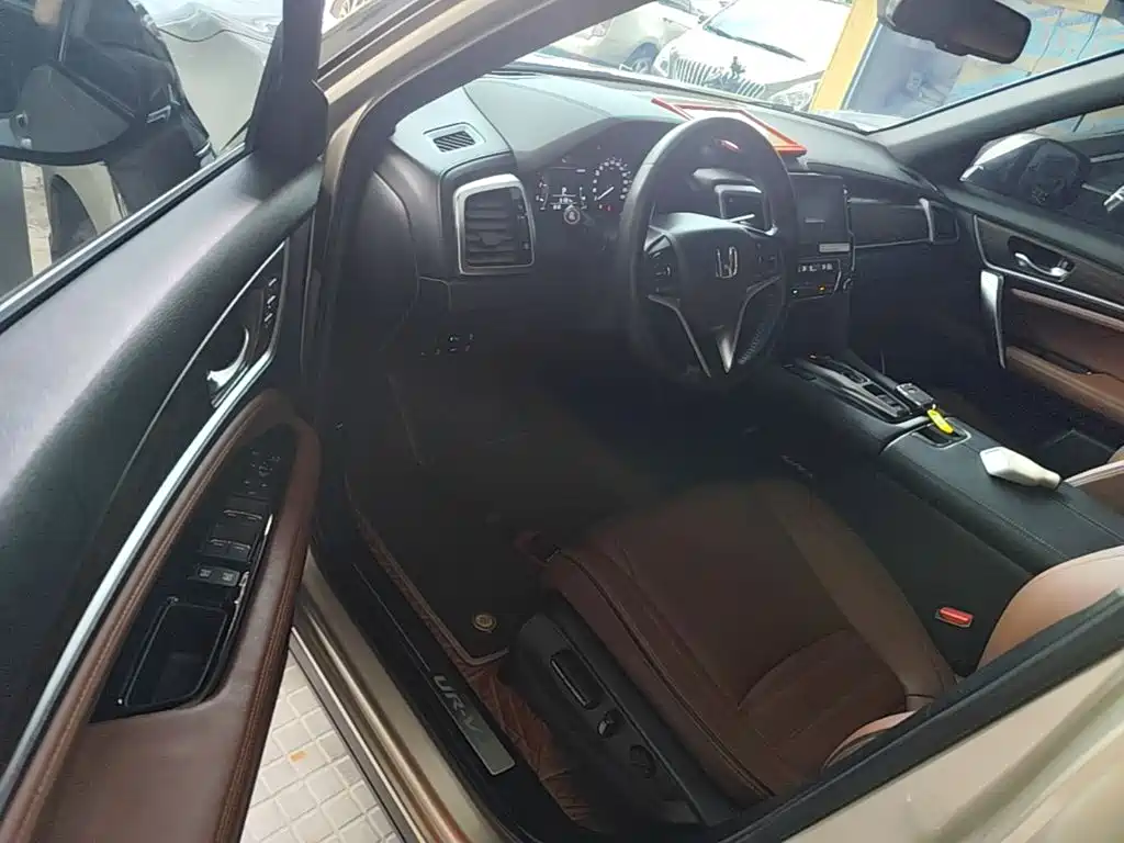 Honda UR-V 2017 2017 370TURBO AWD Prestige Edition China V