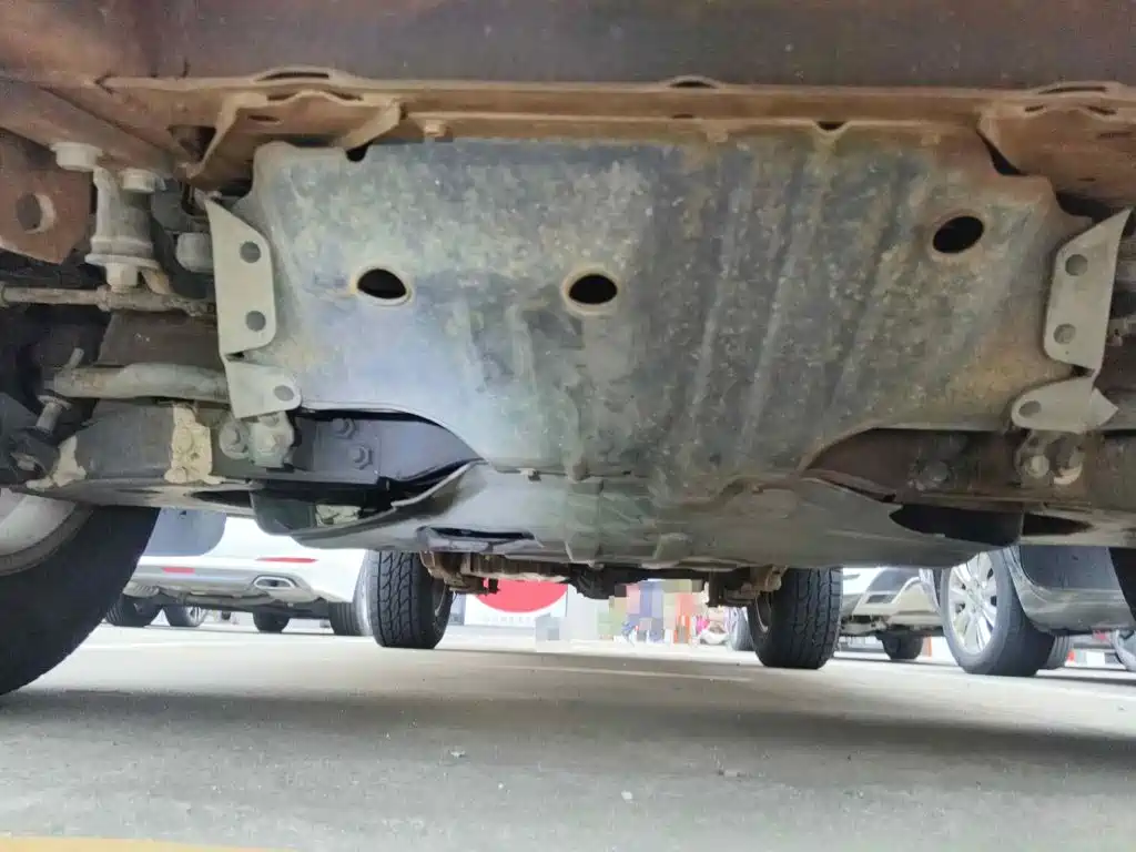 Nissan Paladin 2011 2008 2.4L 2WD Standard