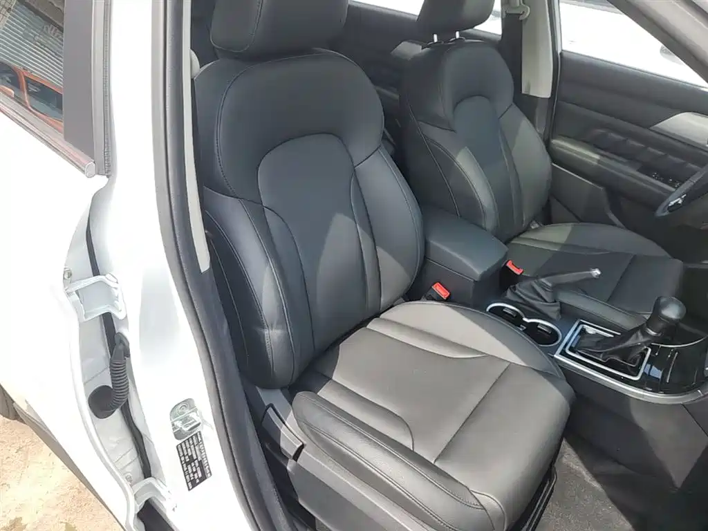 Haval H2 2015 1.5T Automatic 2WD Elite Edition фото 25