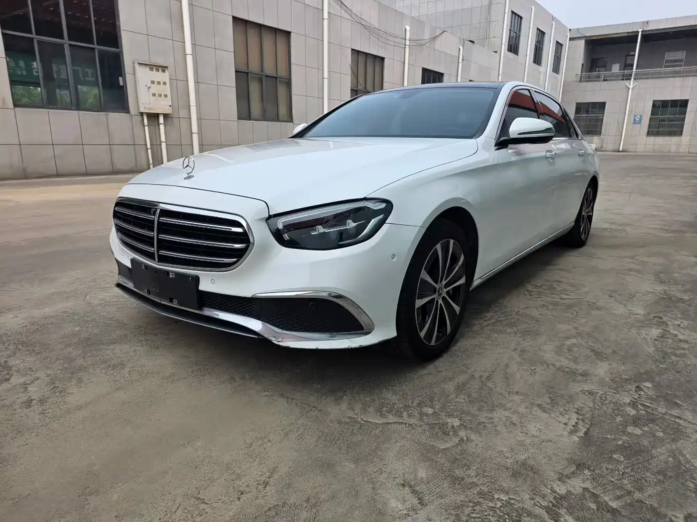 Mercedes-Benz E-Class New Energy 2022 Facelift E 350 e L Plug-in Hybrid Sedan