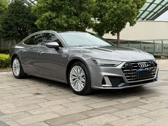 Audi A7L 2024 45TFSI S-line Dream Edition Crystal Package — фото 3