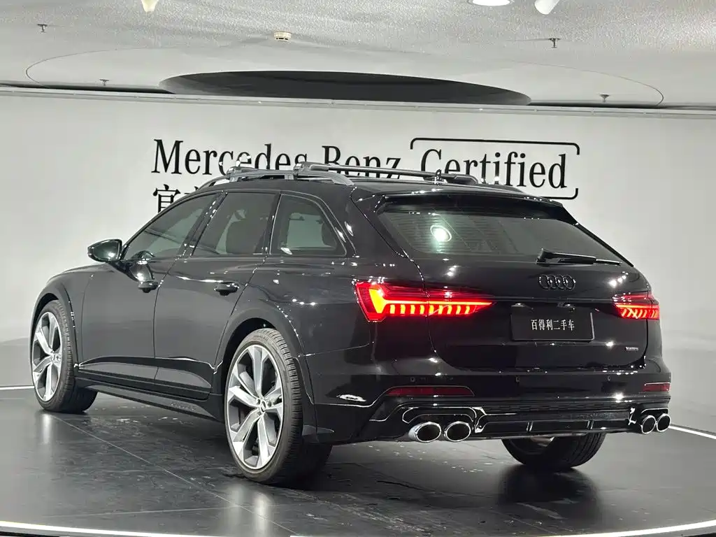 Photo 18 - Audi A6 (Import)