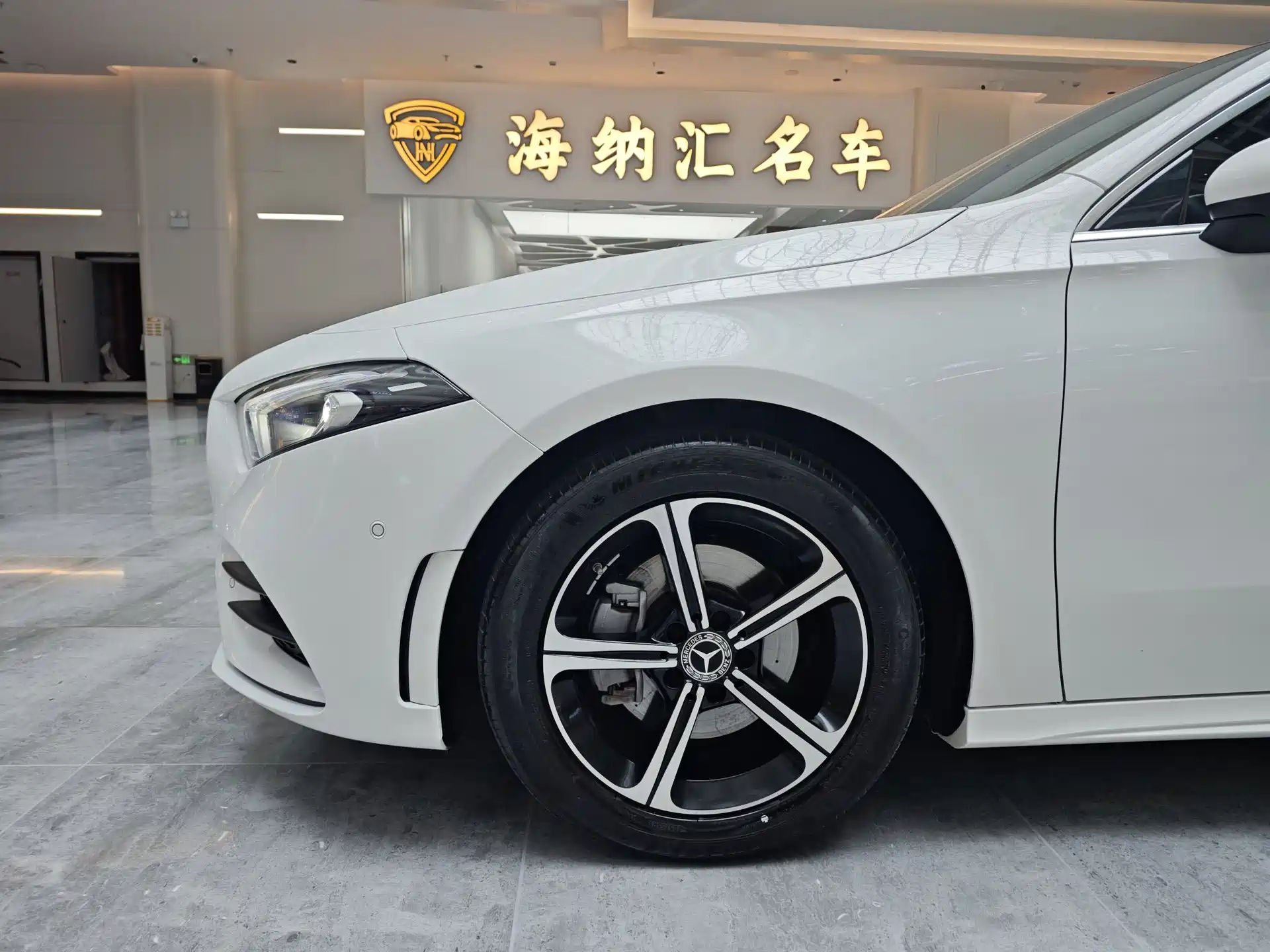 Фото 6 - Mercedes-Benz A-Class