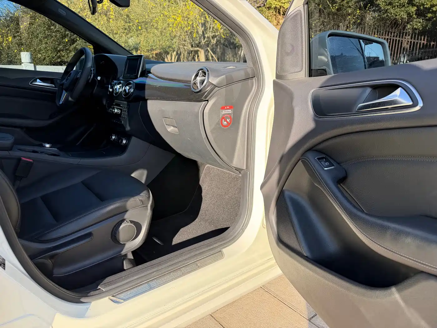 Mercedes-Benz B-Class 2012 B 180 фото 16