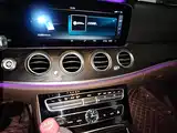 Photo 13 - Mercedes-Benz E-Class