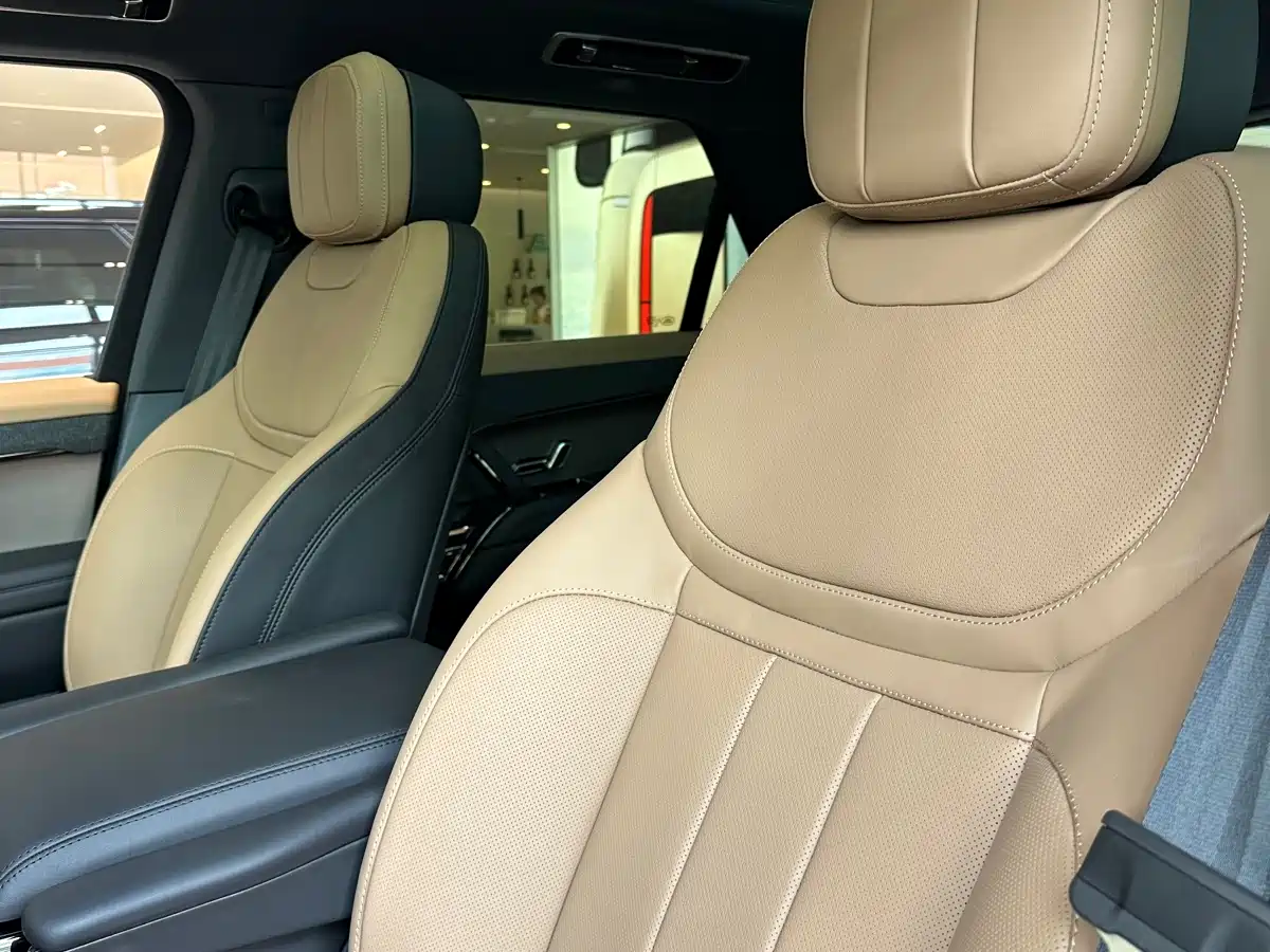 Land Rover Range Rover Sport фото 9