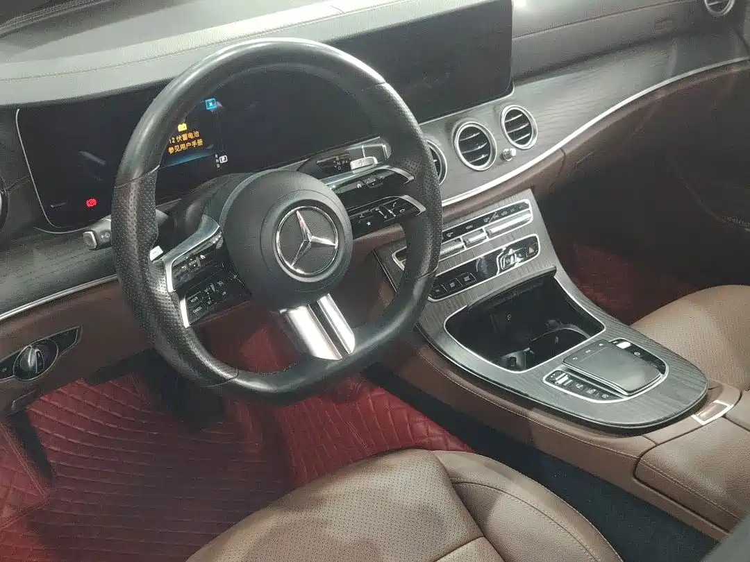  E CLASS
