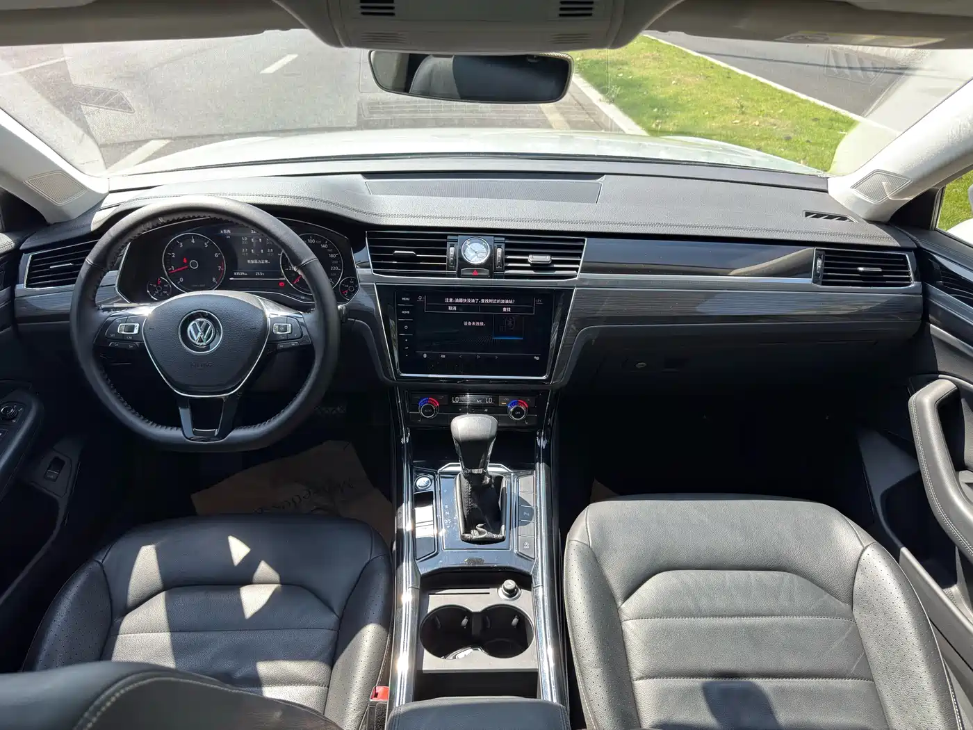 Volkswagen Phideon 2018 Facelift 380TSI FWD Business фото 6