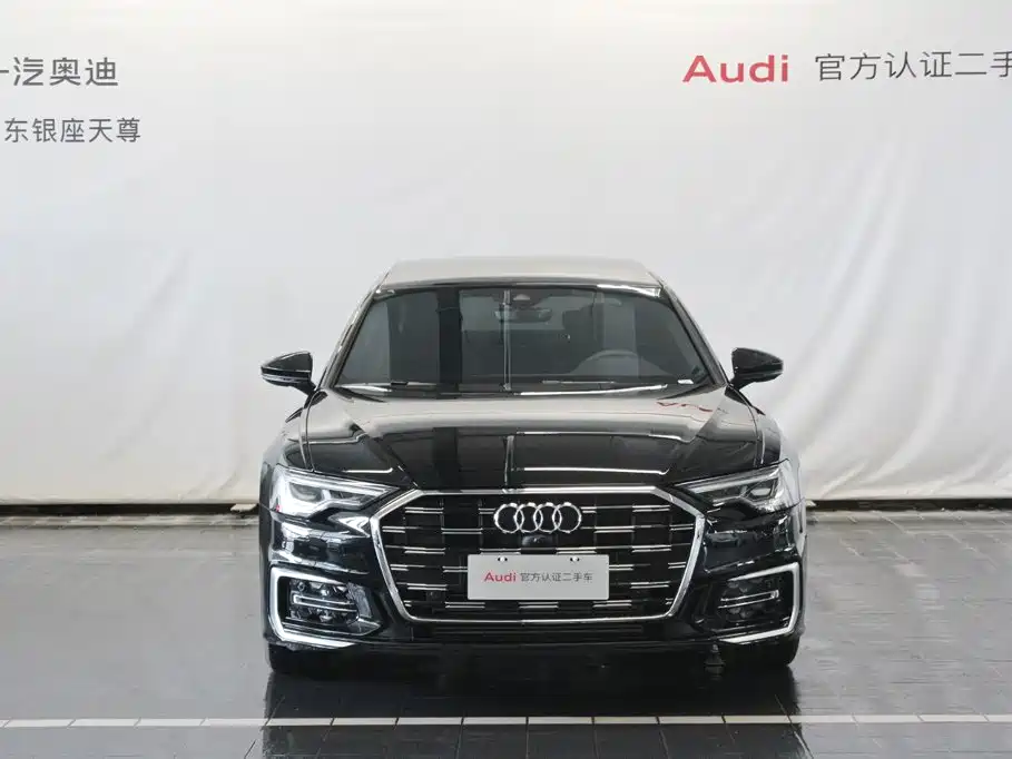Фото 5 - Audi A6L