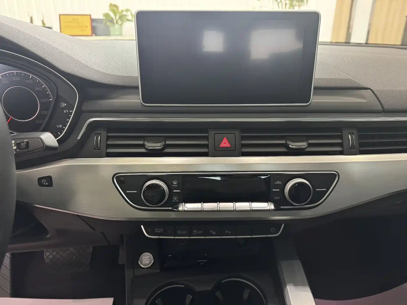 Audi A4L 2018 30th Anniversary 40 TFSI Sport фото 12