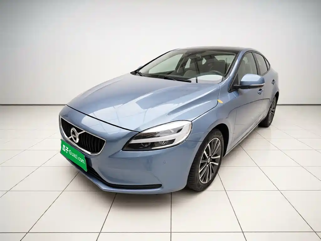 Volvo V40 2019 T3 Momentum