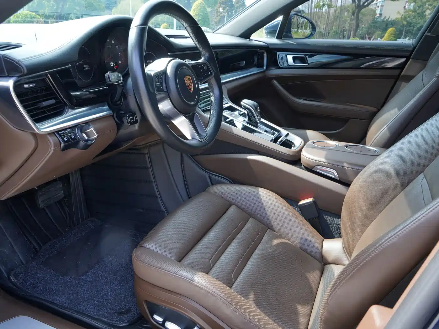 Porsche Panamera 2017 Panamera Executive Long Wheelbase 3.0T фото 4