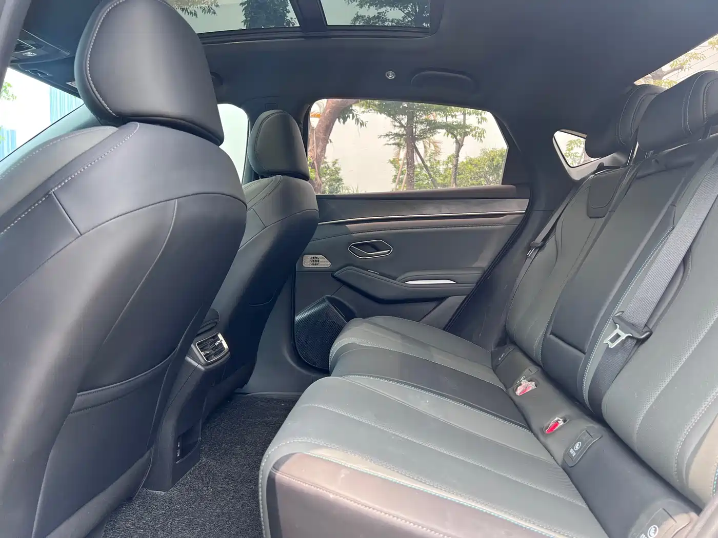 BYD Qin L 2024 DM-i 120KM Superior Edition фото 9
