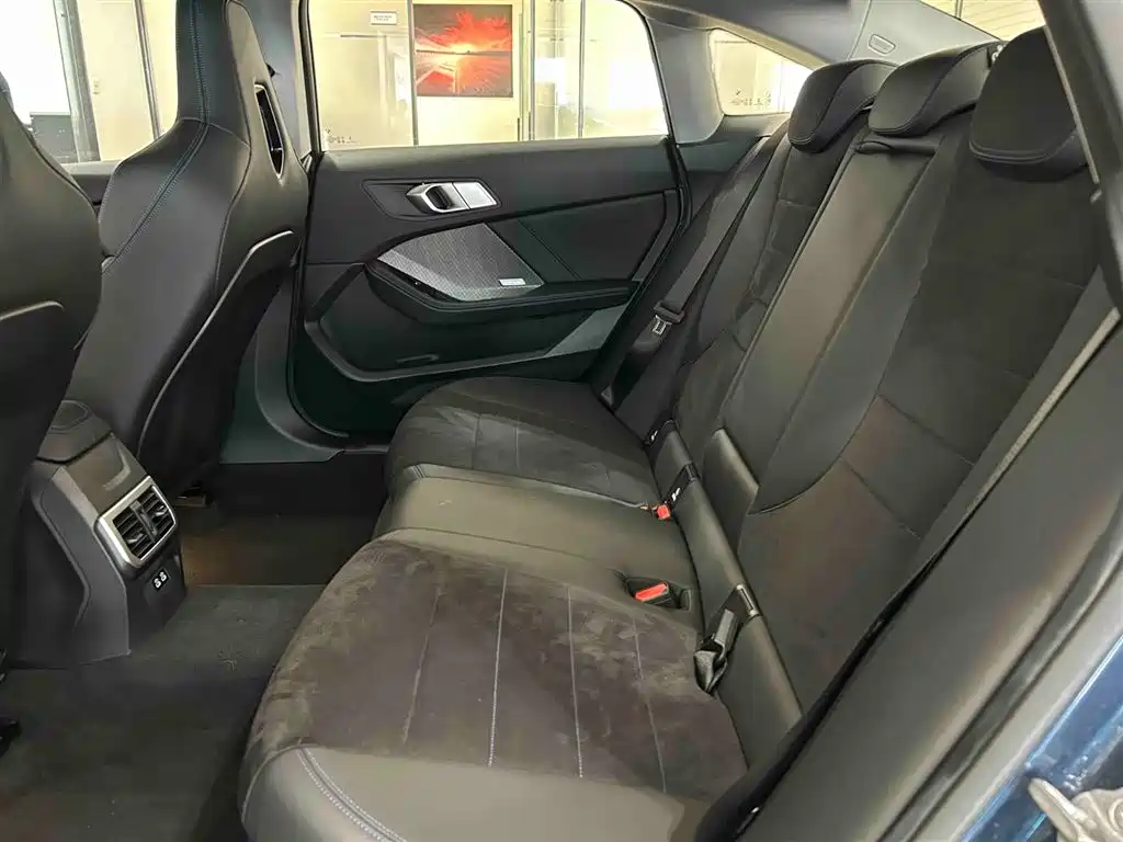 BMW 2 Series 2025 225L M Sport Moonlight Package фото 16