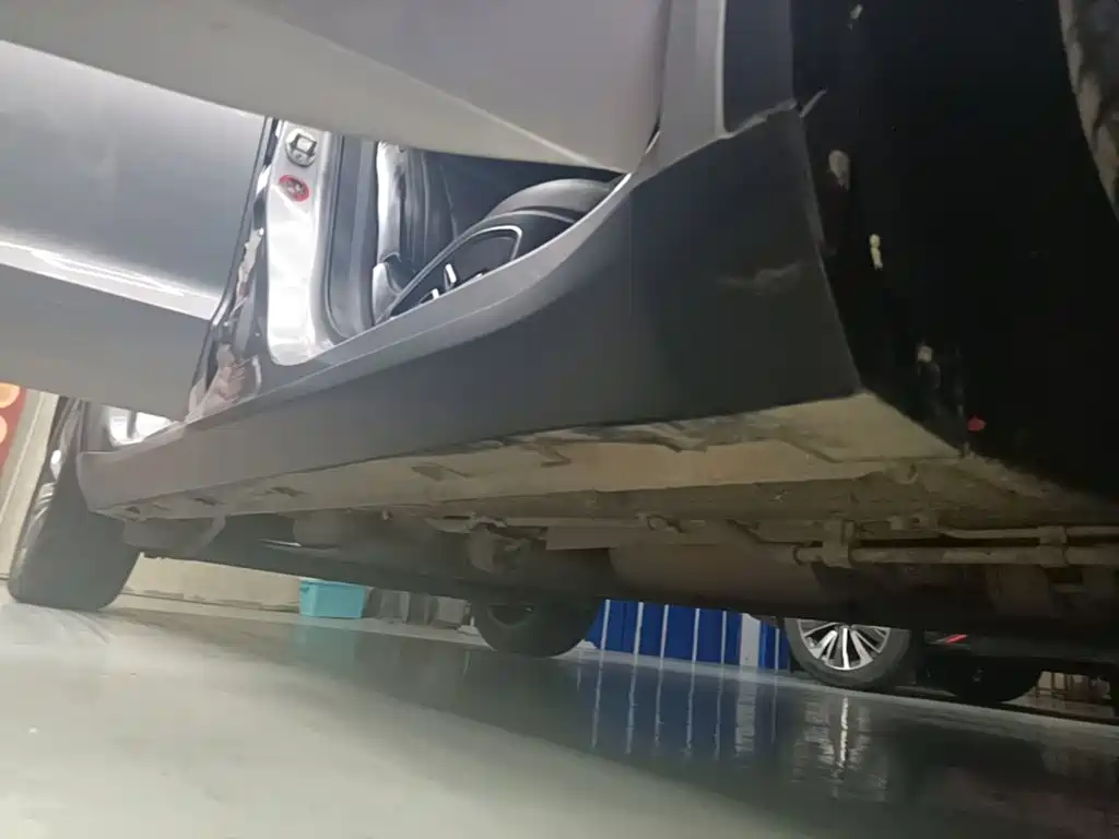 Фото 21 - Geely Jiaji
