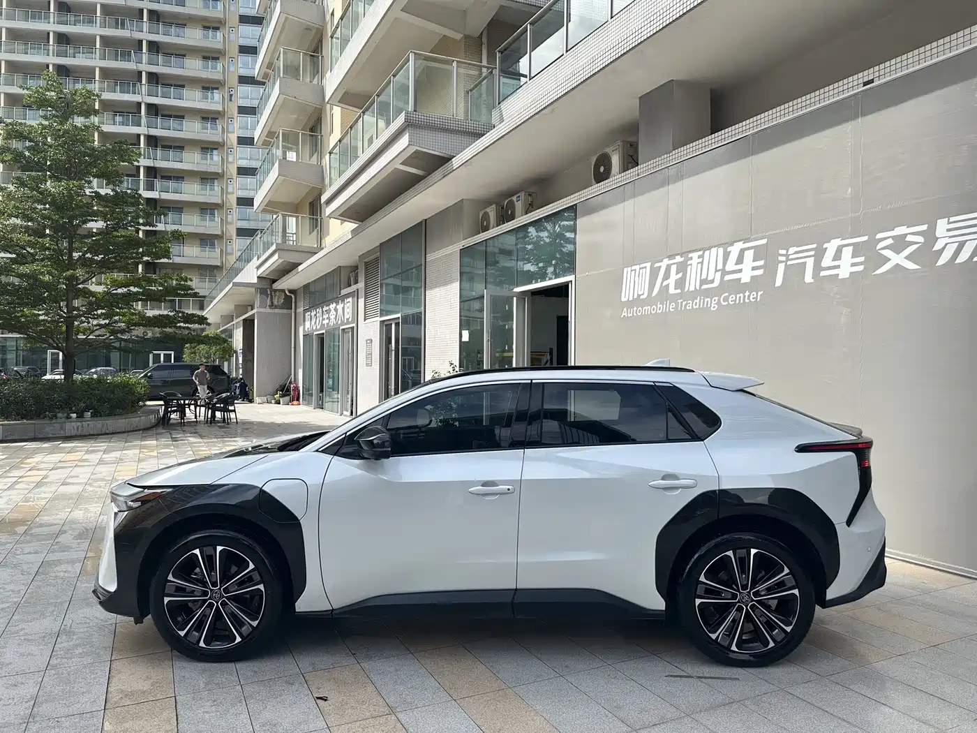 Toyota FAW Toyota bZ4X 2022 AWD High Performance Premium Edition фото 13