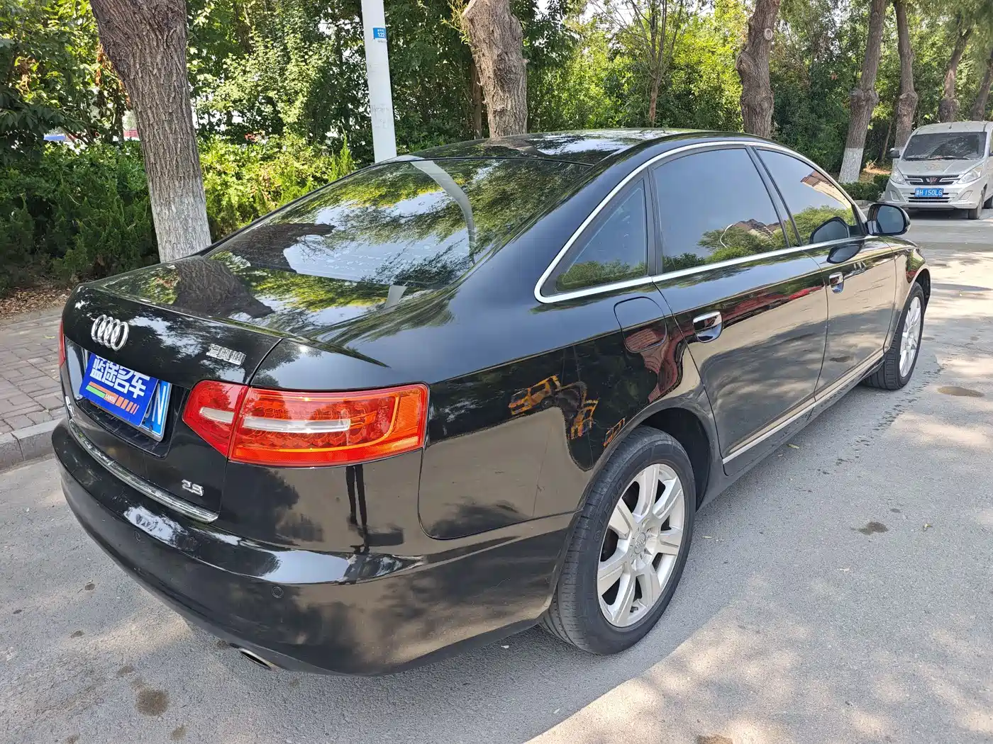 Audi A6L 2009 2010 2.4L Luxury
