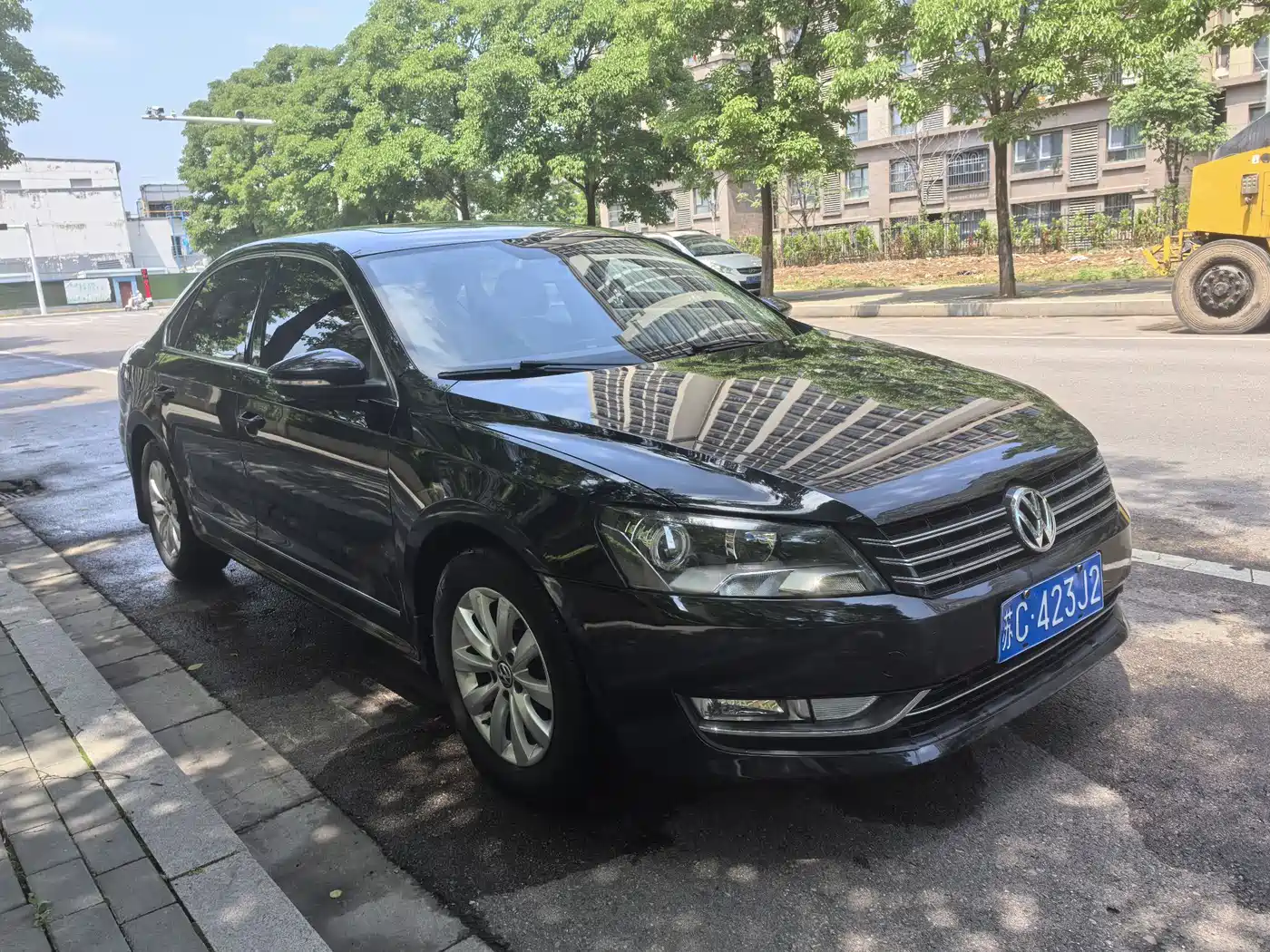 Volkswagen Passat 2015 1.4TSI DSG Prestige Edition фото 3