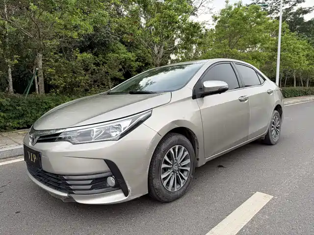 TOYOTA COROLLA